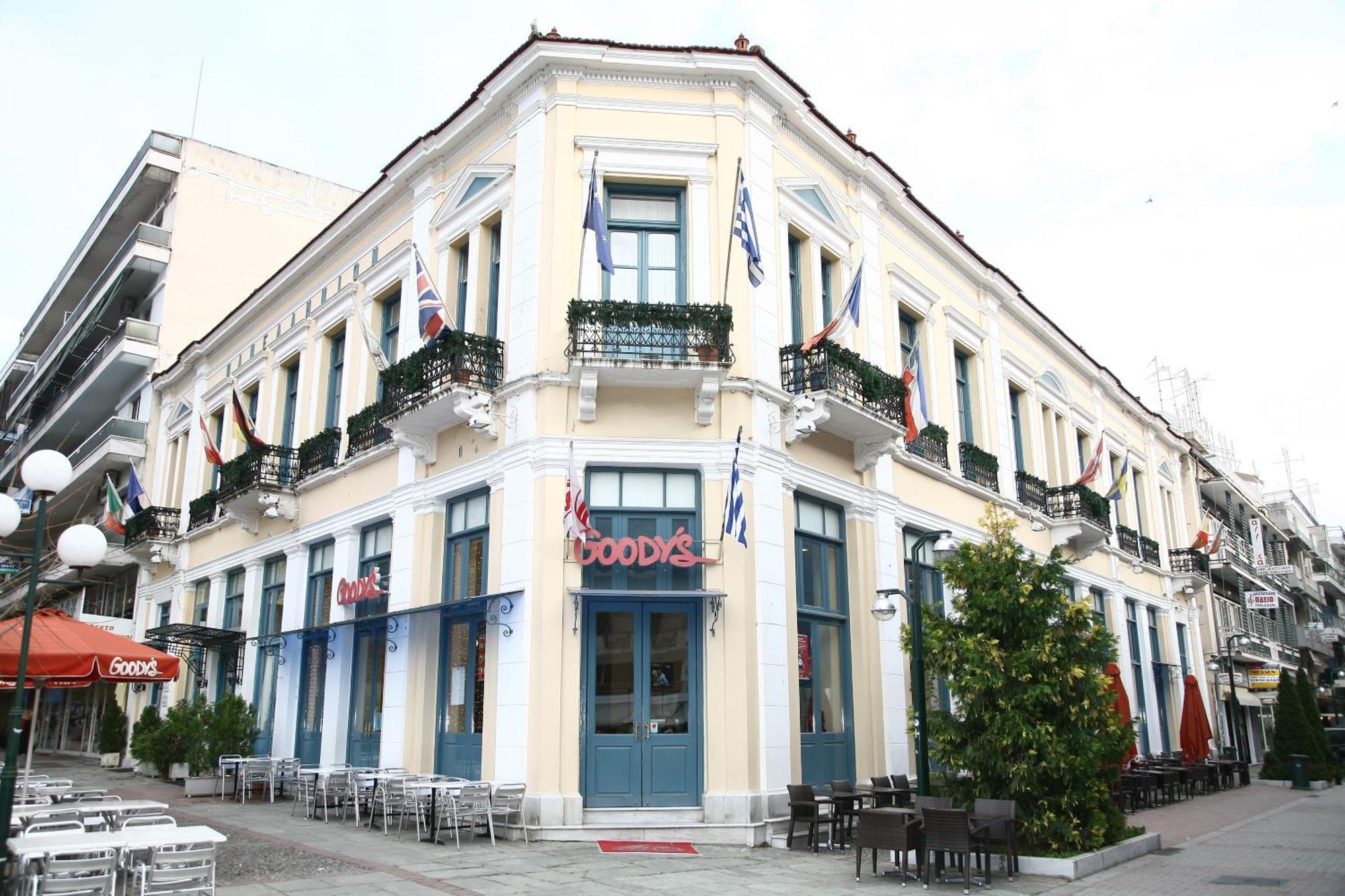 Hotel Panellinion Tríkala Esterno foto